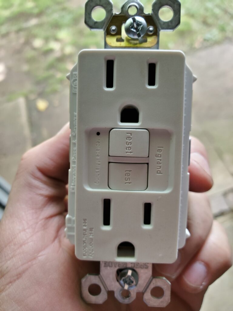 DIY: How to Install a GFCI Outlet